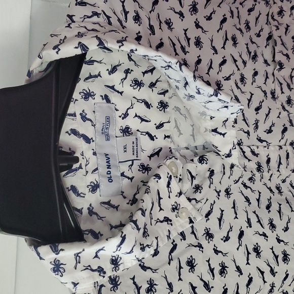 Old Navy short sleeve shirt - Picture 3 of 8